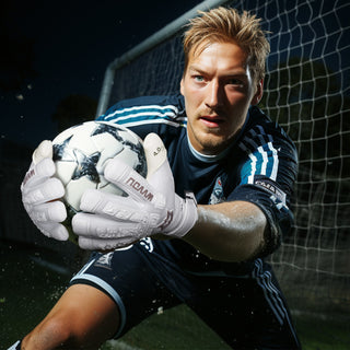 GUARDIAN 2.0 GOALKEEPER GLOVES